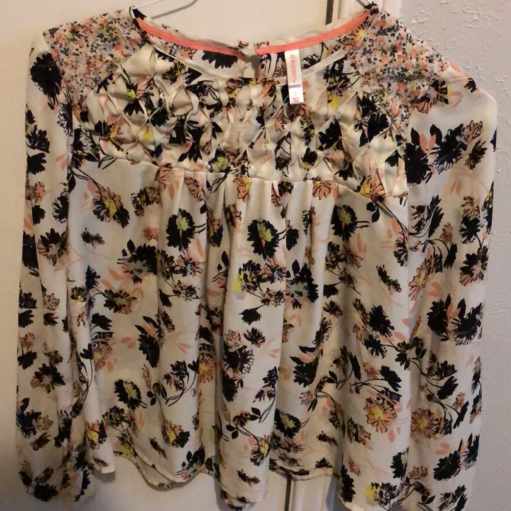 Small women blouse